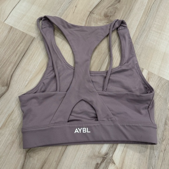 AYBL sports bra - Picture 1 of 3